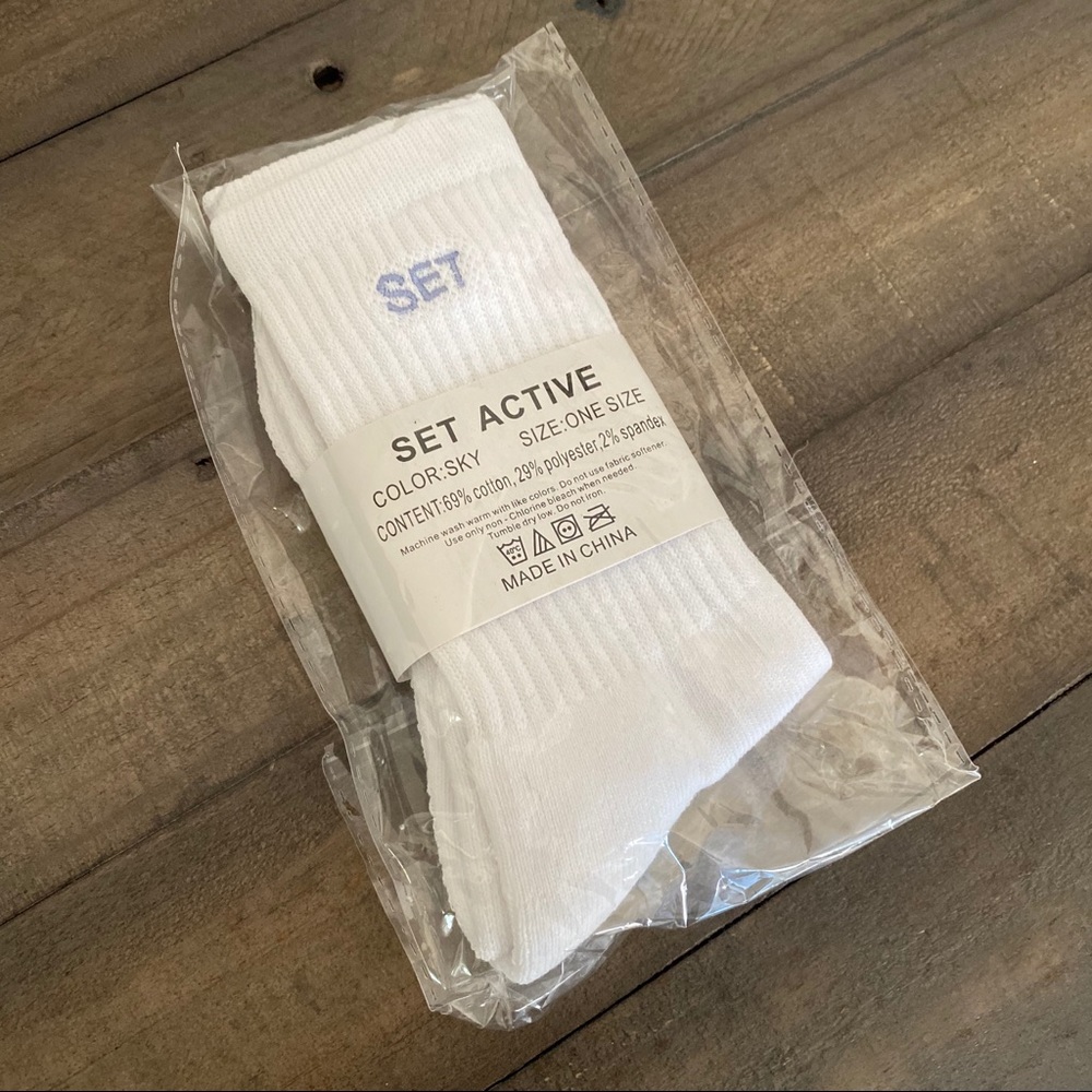 ✨SOLD✨SET Active Socks in SKY 🦋 - Picture 2 of 2